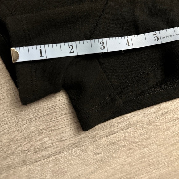 PINK Victoria's Secret Black Women's Elastic Waist Athletic Shorts size XS - Picture 8 of 9